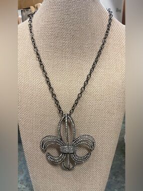 Fleur-de-Lis Crystal Pendant Necklace - Black Silver Tone